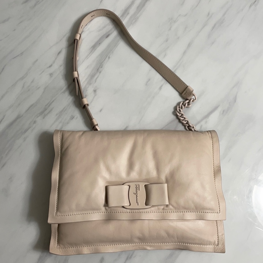 Ferragamo Viva Small Leather Shoulder Bag